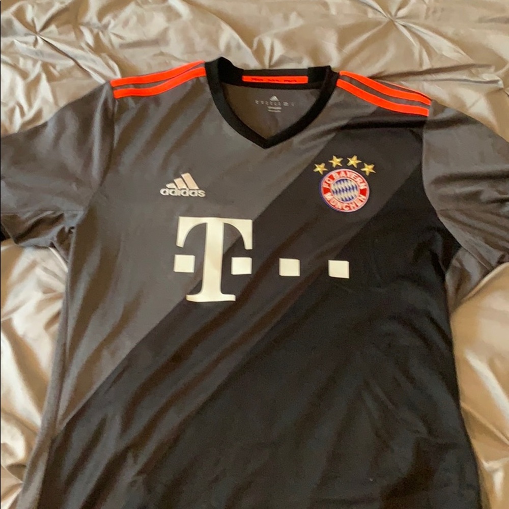 Official Bayern Munich soccer Jersey
